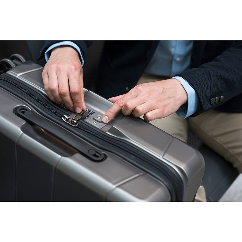Валіза на 4 колесах Victorinox Travel LEXICON Titanium S з USB 34л (Vt602104)