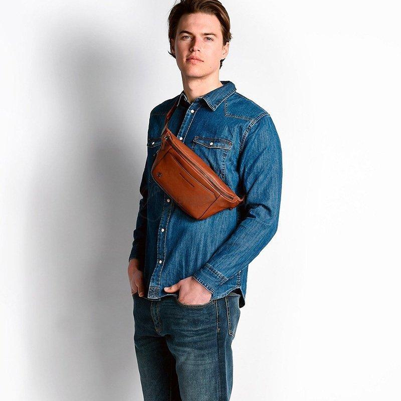 Поясна шкіряна сумка Piquadro Black Square Tobacco (CA2174B3_CU)