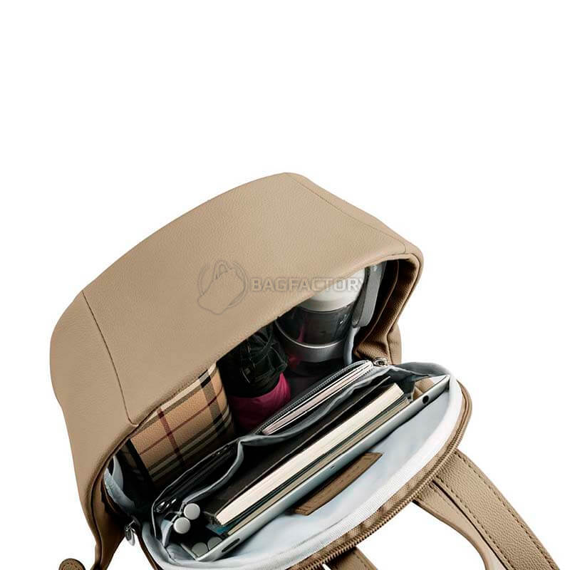 Міський рюкзак Анти-злодій XD Design Bobby Elle Brown 6.5л (P705.226)