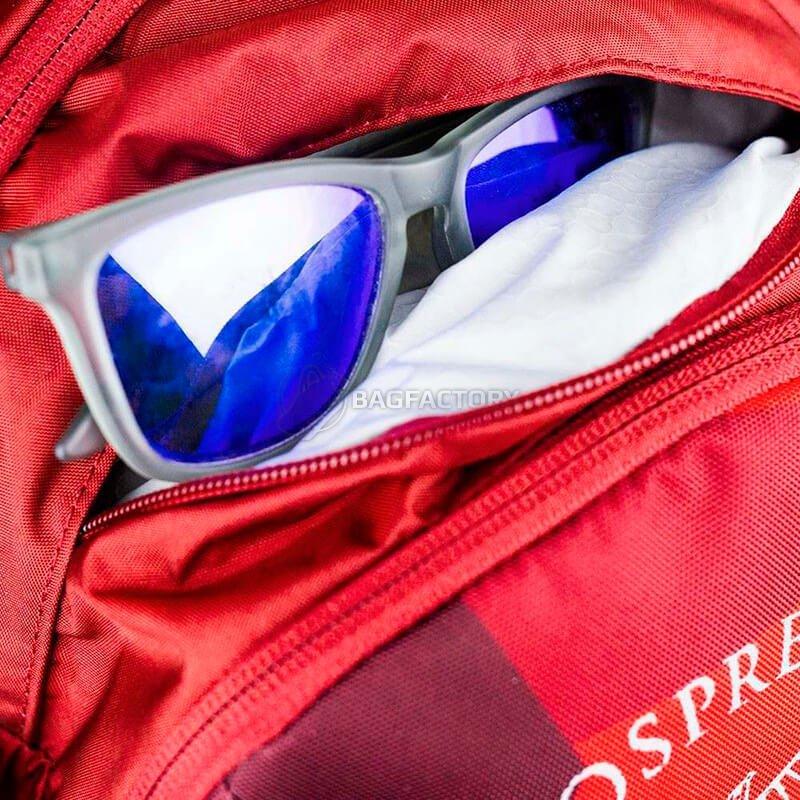 Спортивний рюкзак Osprey Siskin 12 Molten Red O/S (009.1942)