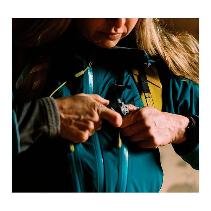 Туристичний рюкзак Lowe Alpine Edge 18 Wineberry (LA FDP - 66 - WI - 18)