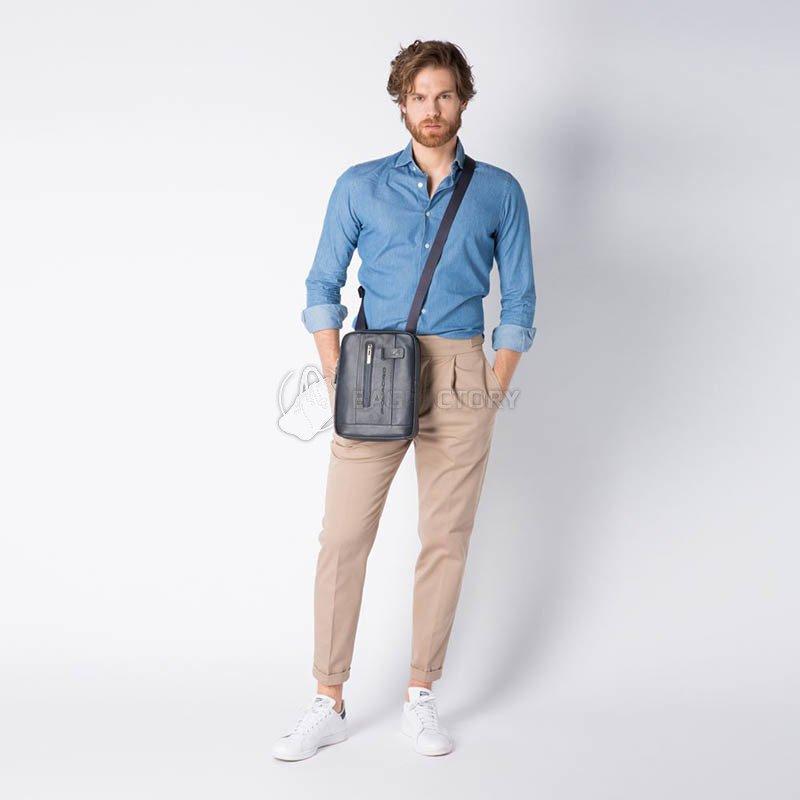 Чоловіча сумка Piquadro URBAN Blue з відділ. д/iPad Air/Pro (CA1816UB00_BLU)