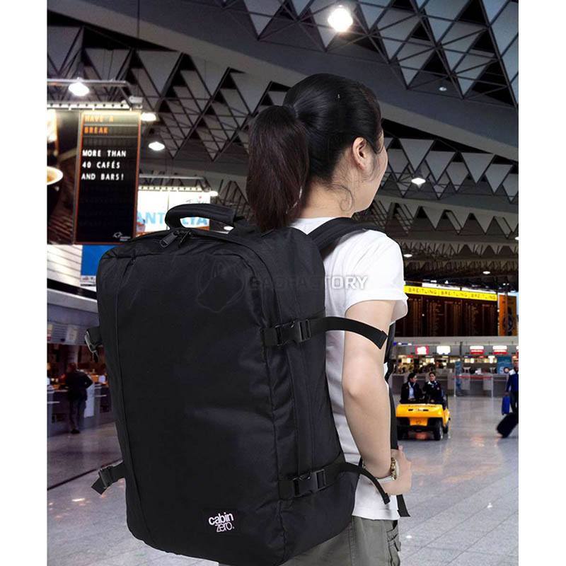 Сумка-рюкзак CabinZero Classic 44L Absolute Black з відділ. д/ноутбука 15