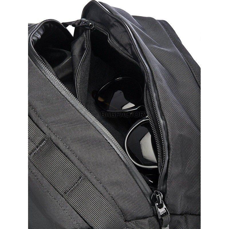 Міський рюкзак Black Diamond Mandate 28 Black з відділ. для ноутбука (BD 681198.BLAK)