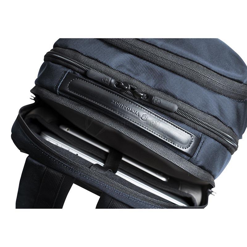 Міський рюкзак Victorinox Travel Altmont Professional Deep Lake з відділ. д/ноут 15