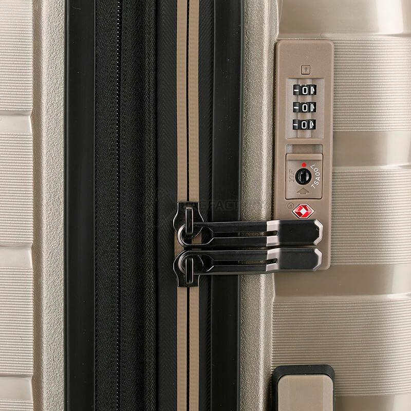 Валіза на 4 колесах Travelite AIR BASE Champagne M exp. 71л (TL075348 - 40)