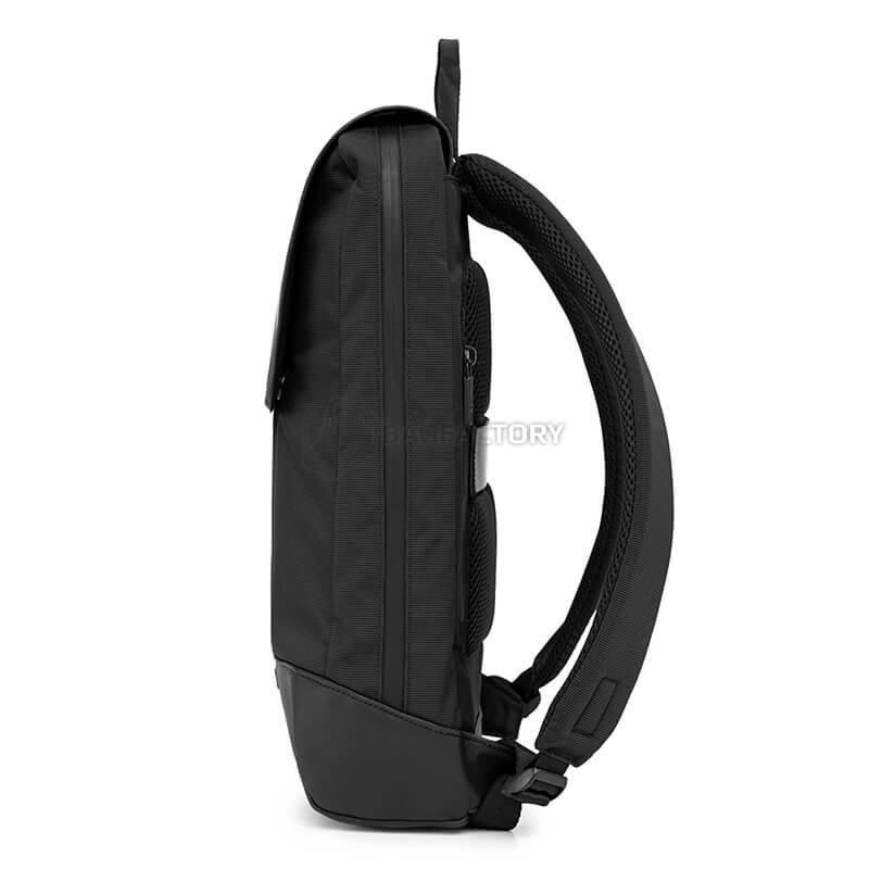 Міський рюкзак Moleskine Metro Слим Чорний (ET82MTFBKBK)