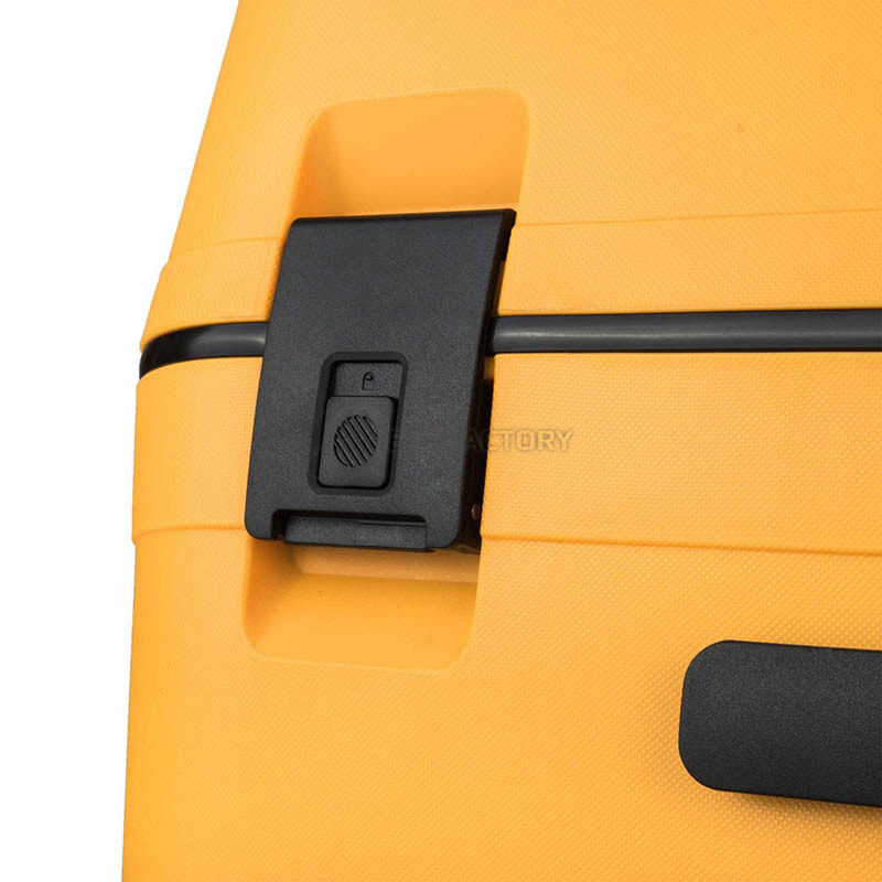 Валіза на 4 колесах Travelite Terminal Yellow S (TL076047 - 89)