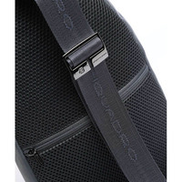 Сумка-рюкзак з однією лямкою Piquadro Black Square O.Blue з відділ. д/iPad (CA4827B3_BLU4)