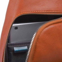 Сумка-рюкзак з однією лямкою Piquadro Black Square Orange з відділ. д/iPad (CA4827B3_AR)