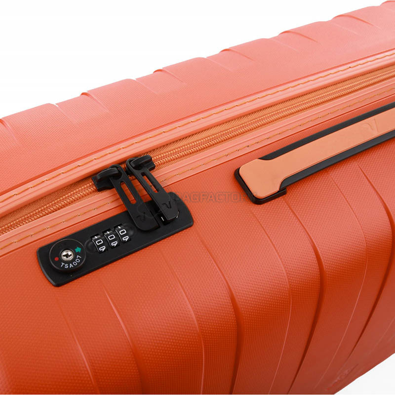 Валіза на 4-х колесах Roncato Box Young 80л Папая (5542/4282)