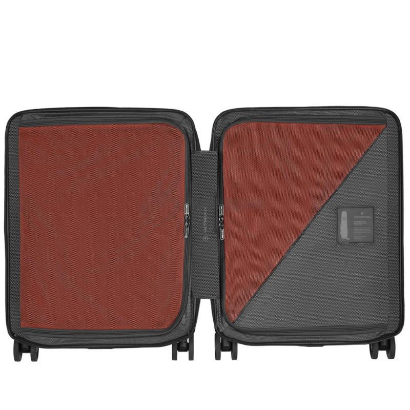 Валіза на 4 колесах Victorinox Travel Airox Orange S 33л (Vt610920)