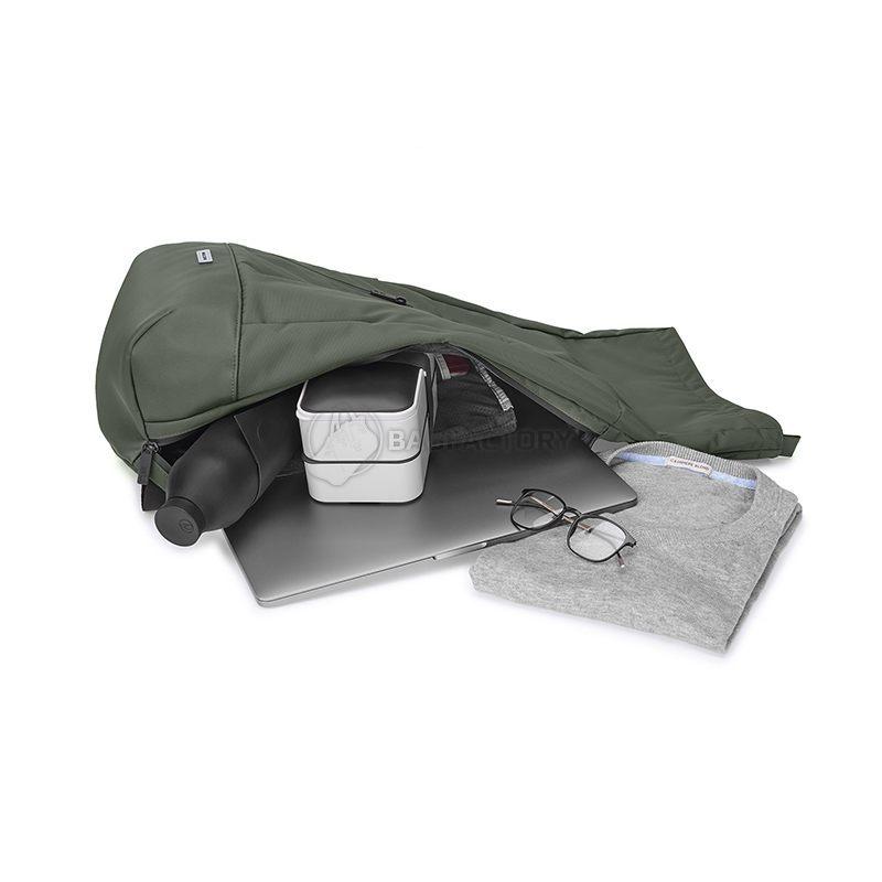 Міський рюкзак Moleskine Metro Rolltop Темно-зелений (ET20FMTRBKK6)