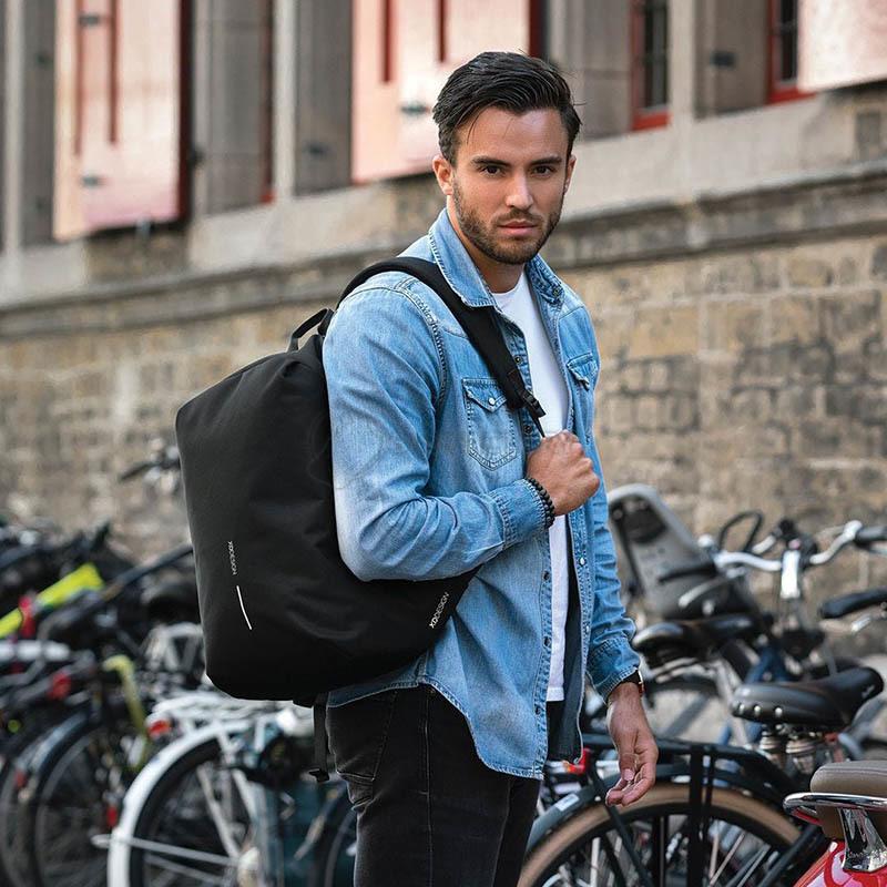 Міський рюкзак Анти-злодій XD Design Bobby Soft Black (P705.791)