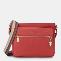 Жіноча сумка Hedgren Charm Magical M Tandoori Red (HCHMA03M/108-01)