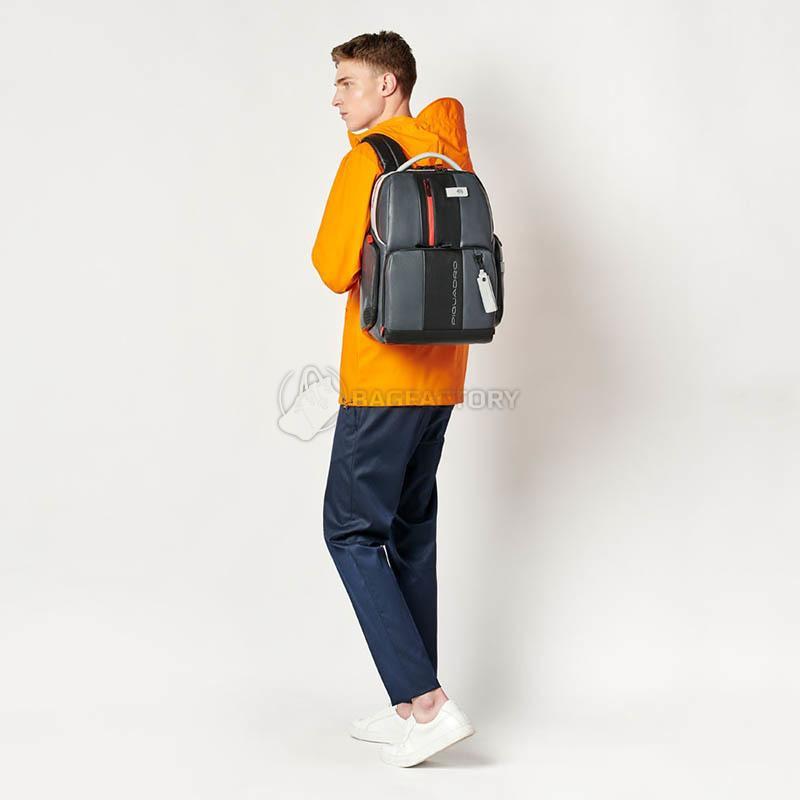 Міський рюкзак Piquadro Urban Bagmotic Grey - Black д/ноут 15.6