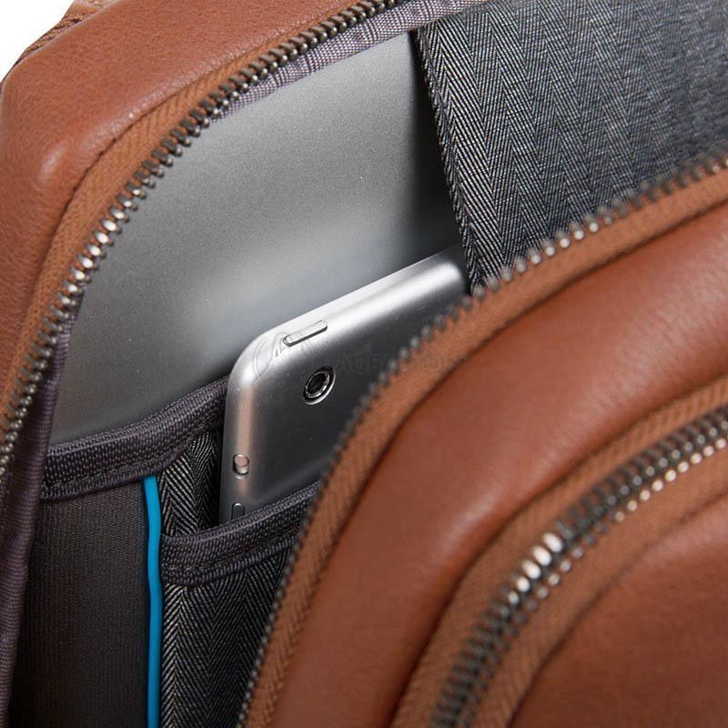 Міський рюкзак Piquadro Black Square Tobacco з відділ. д/ноутбука 14