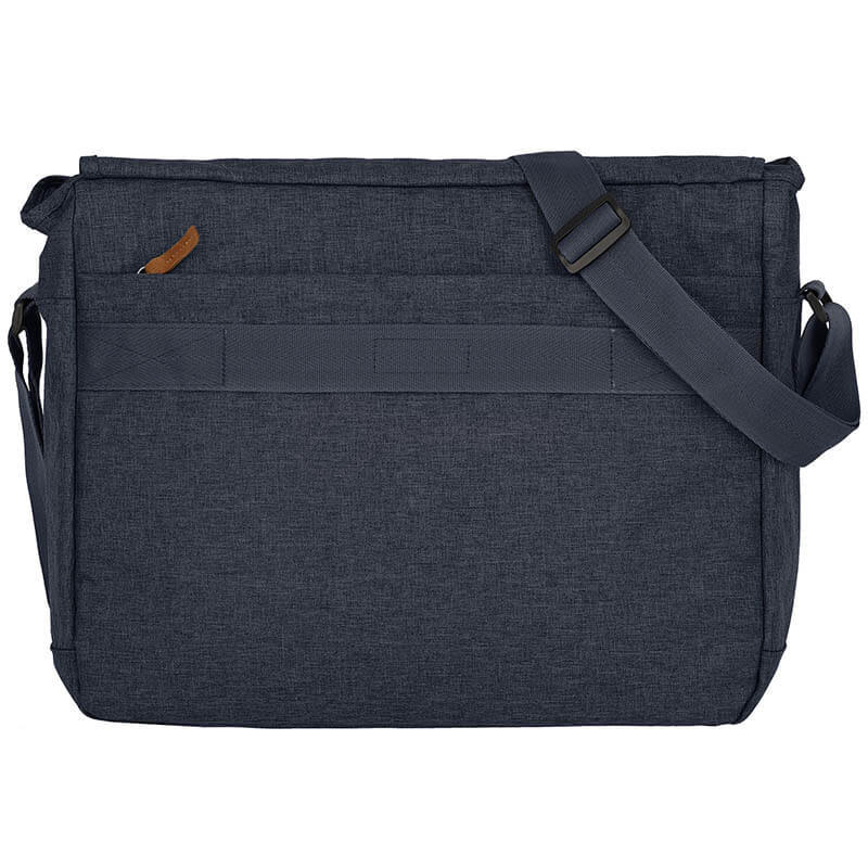 Чоловіча сумка Travelite Basics Messenger Navy з відділ. д/ноутбука 15