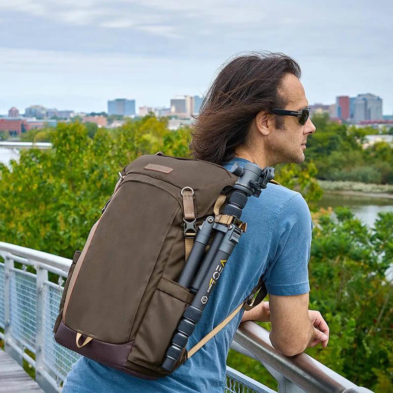 Міський рюкзак для фото Vanguard VEO GO 42M Khaki-Green (DAS301641)