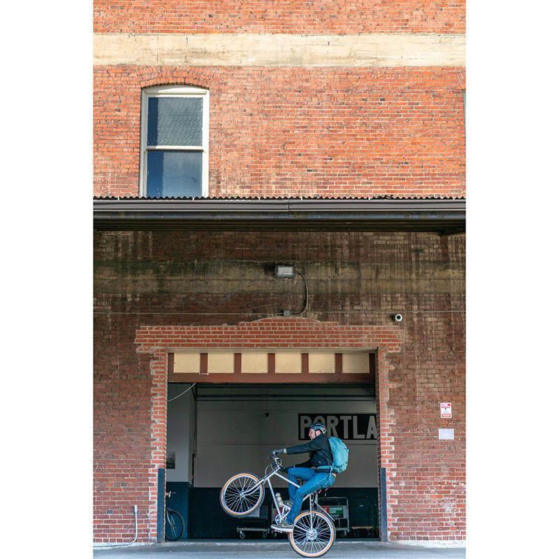 Міський рюкзак Osprey Metron 24л Pack Tan Concrete (009.3116)