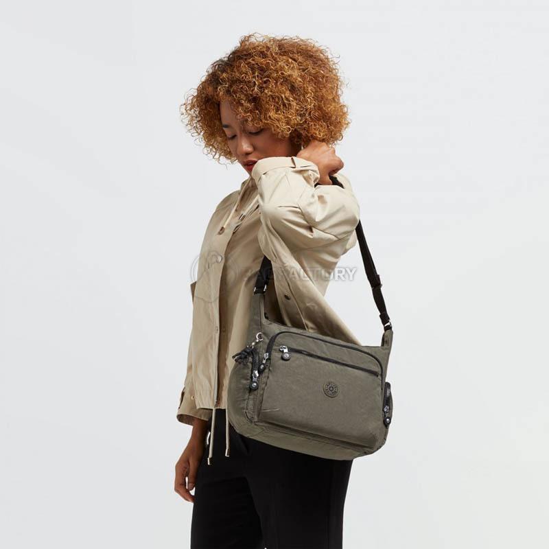 Жіноча сумка Kipling Gabbie Green Moss 12л (K15255_88D)