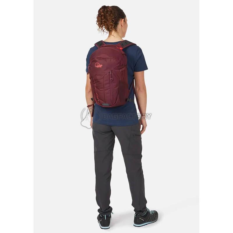 Міський рюкзак Lowe Alpine Edge 18 Black (LA FDP-91-BL-18)