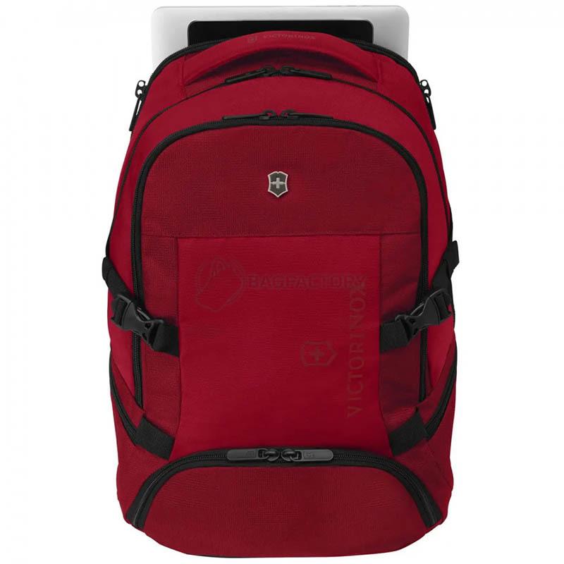 Міський рюкзак Victorinox VX Sport EVO Deluxe Scarlet Sage для ноутбука 15.6