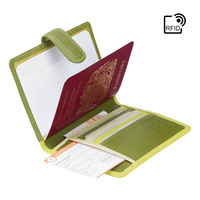 Обкладинка для паспорта Visconti RB75 Sumba Lime Multi (RB75 LIME M)