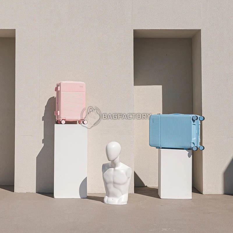 Валіза Heys Pastel L Blue 116л (930414)