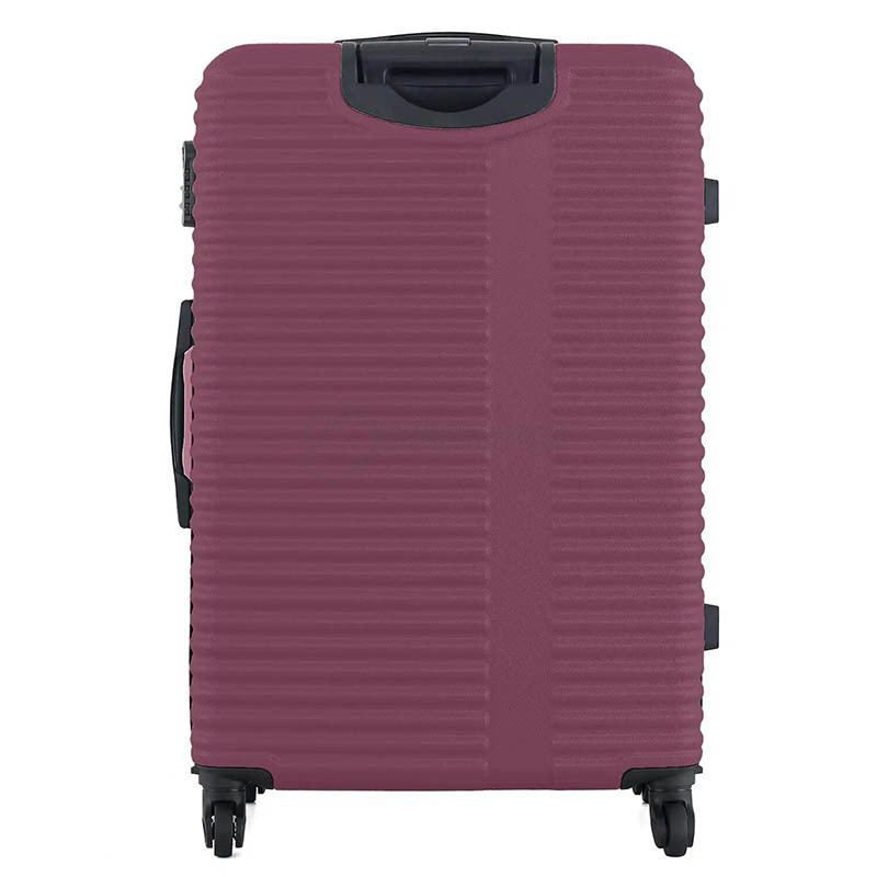 Чемодан Semi Line 28