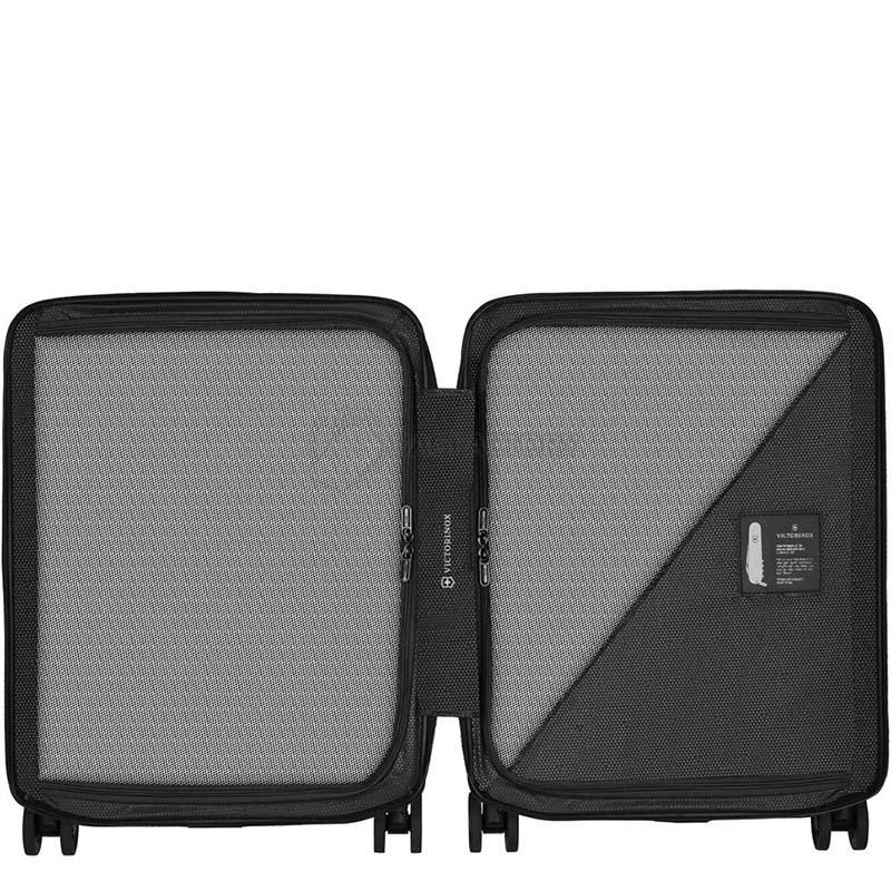 Валіза на 4 колесах Victorinox Travel Airox Global Black S 33л (Vt612497)