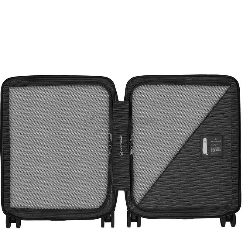 Валіза на 4 колесах Victorinox Travel Airox Global Silver S 33л (Vt612499)