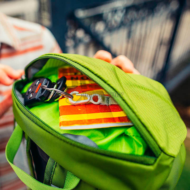 Міський рюкзак Gregory Essential Hiking Nano 18 Fiery Red (111498/7413)