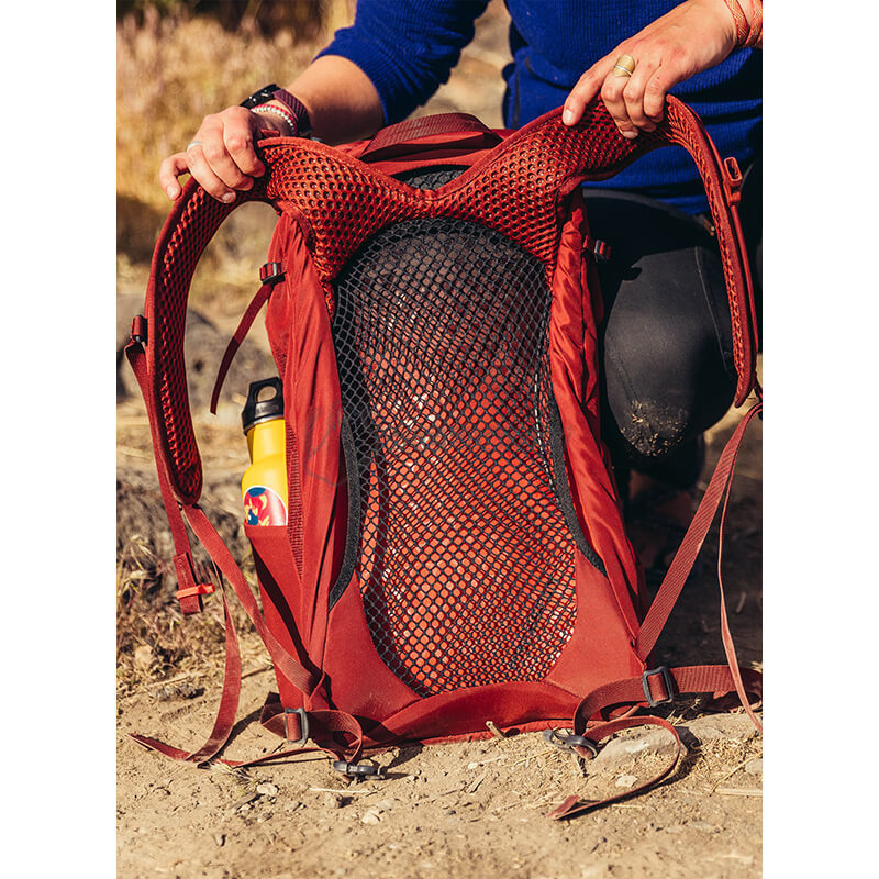 Туристичний рюкзак Gregory Arrio 24 Flame Black (136974/7409)