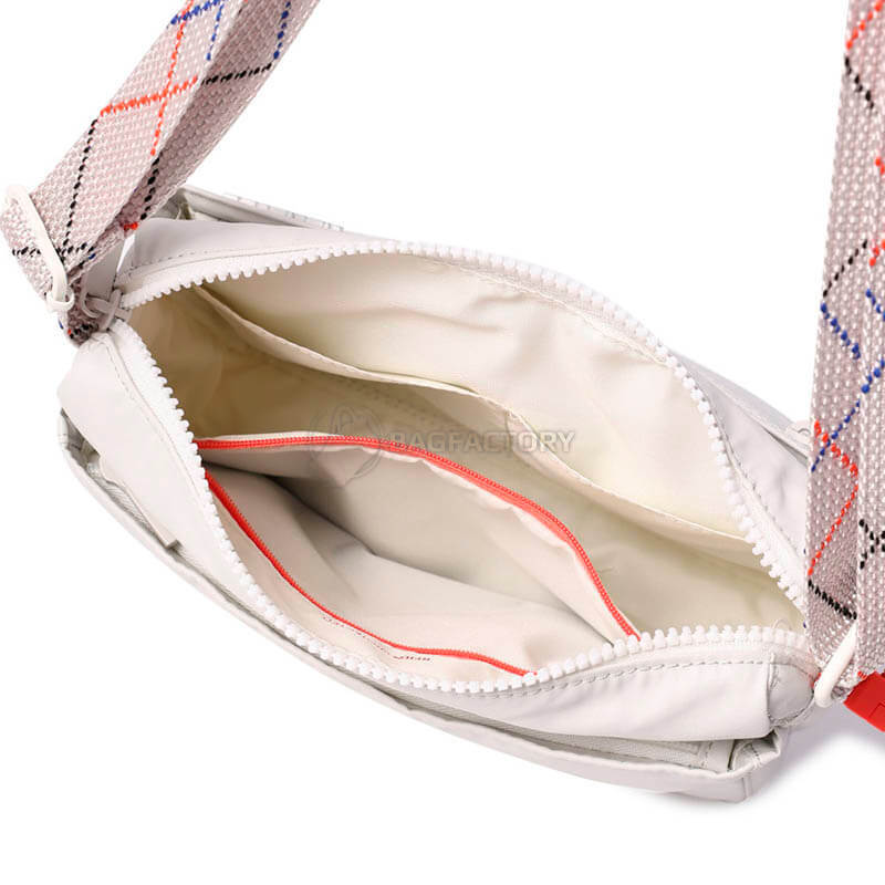 Жіноча сумка через плече Hedgren Inner City Eye 3.5 л Creased Vaporous Grey (HIC176/865-09)