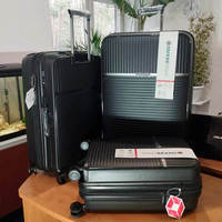 Валіза на 4-х колесах Swissbrand Malden S 42/48л Black (DAS302533)