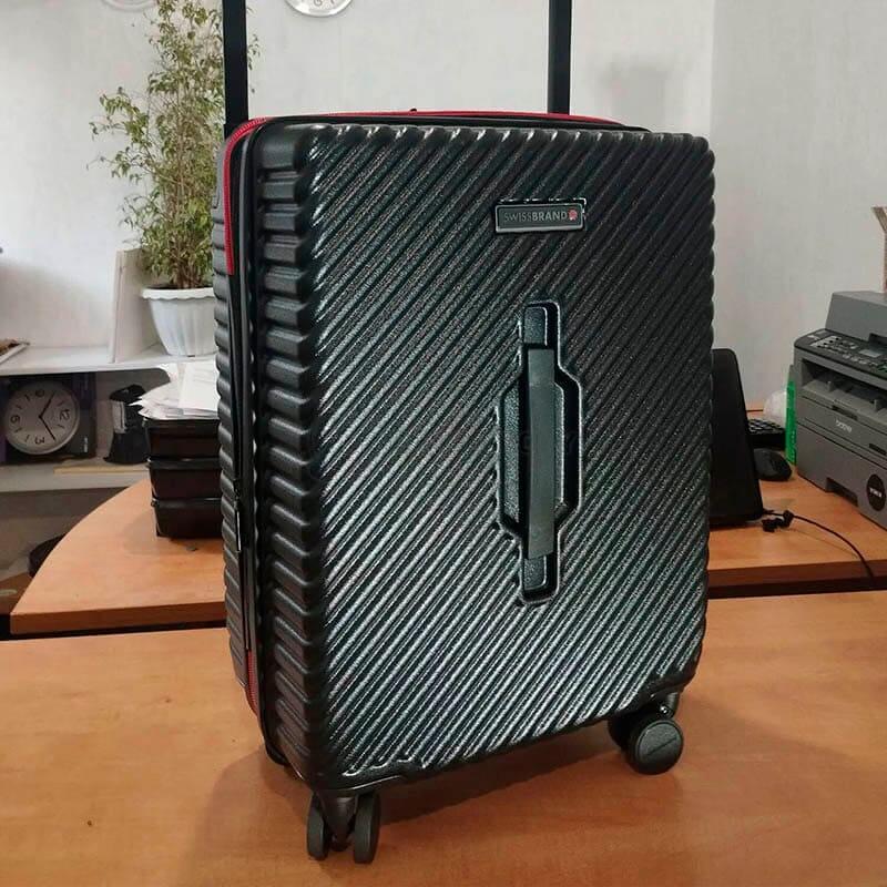 Валіза на 4-х колесах Swissbrand Nara S 43/49л Black/Red (DAS302539)