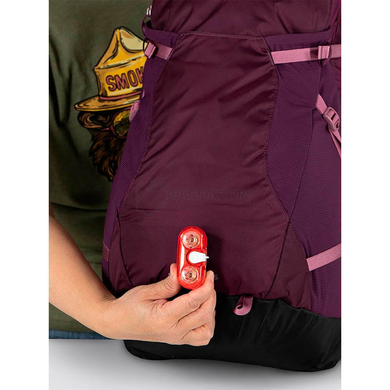 Туристичний рюкзак Osprey Sportlite 25 Aubergine Purple S/M (009.3036)