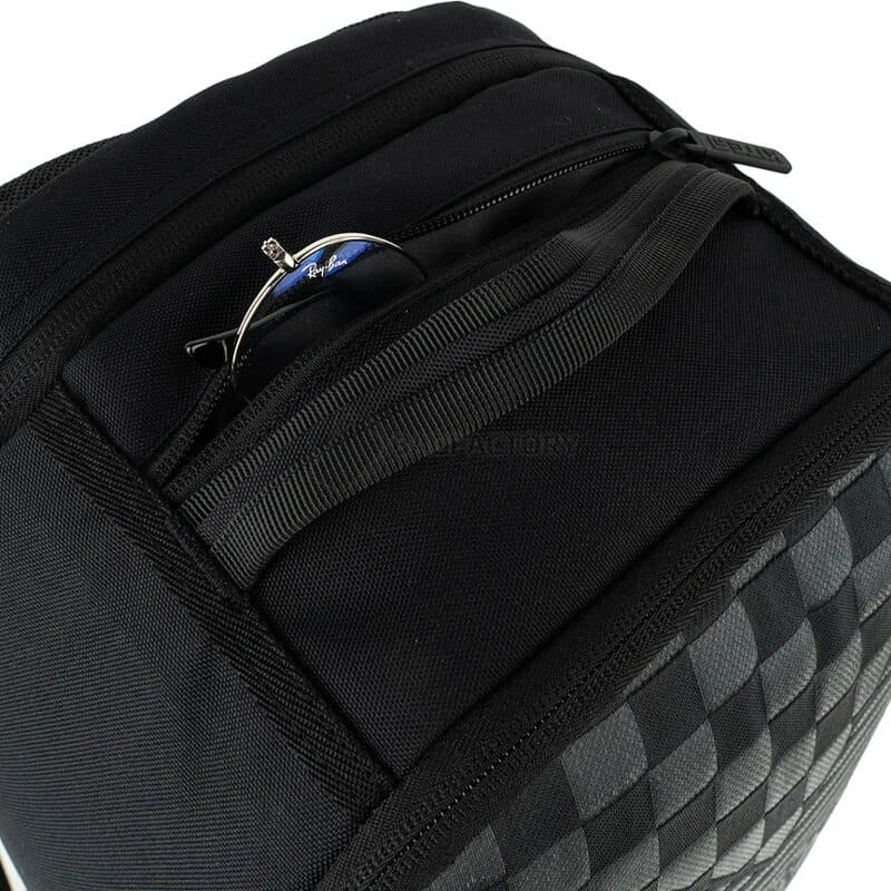 Міський підлітковий рюкзак Kite Education teens 2595L-1 LED Чорний 19л (K24-2595L-1 (LED))