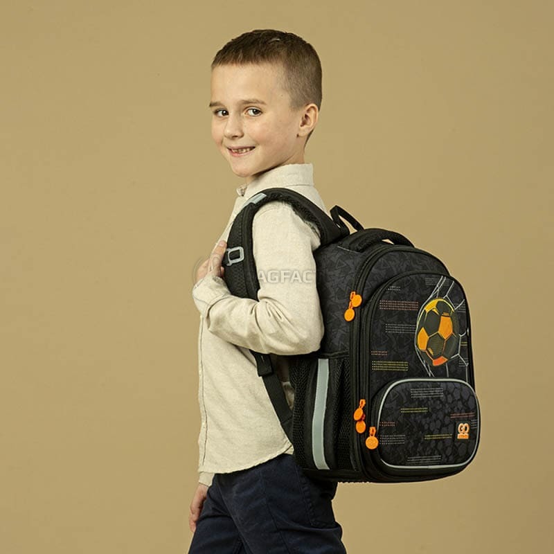 Шкільний каркасний рюкзак GoPack Education Goal Time Чорний 12.5л (GO24-597M-8)