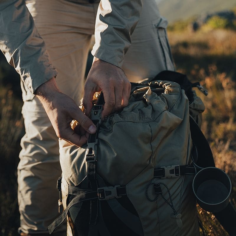 Туристичний рюкзак Naturehike NH70B070-B 70+5 л Світло-коричневий (6975641887461)