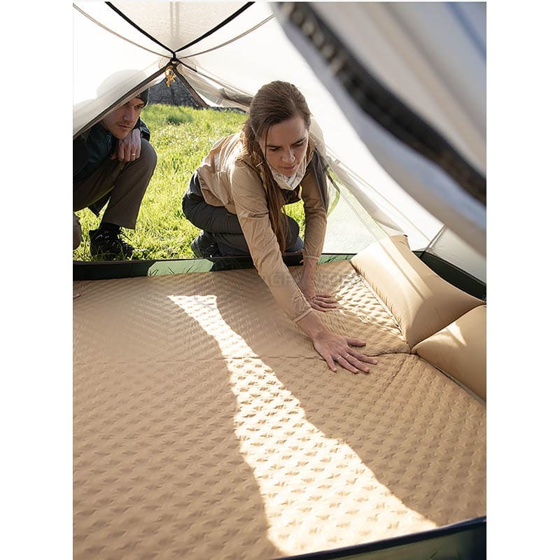 Туристичний килимок Naturehike NH18Q010-D 25 мм двомісн. з подушкою 185см Бежевий (6927595784440)