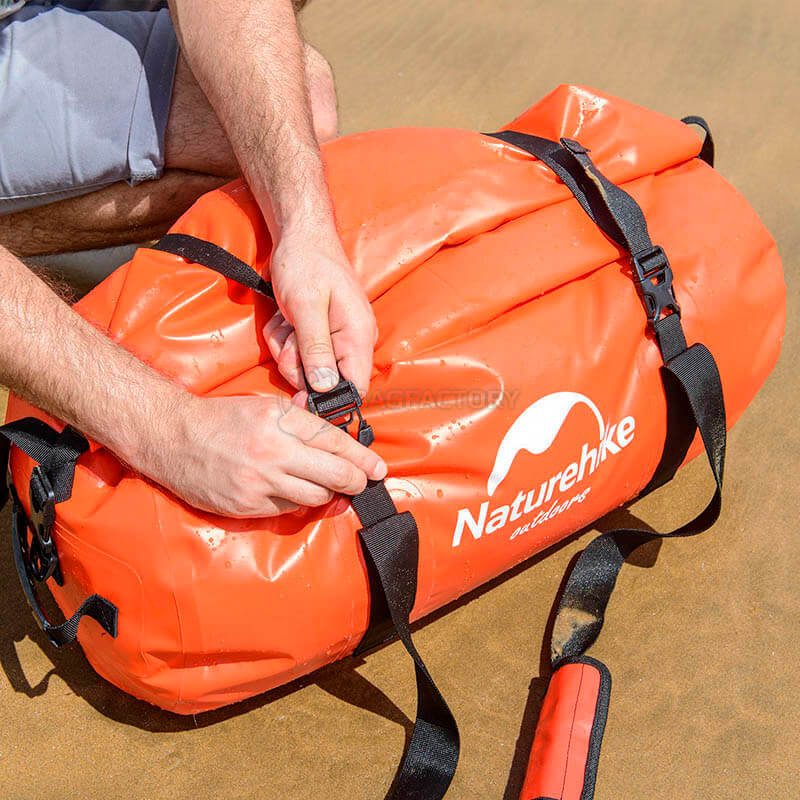 Дорожня сумка гермобаул Naturehike NH20FSB03 60 л Червона (6927595744284)