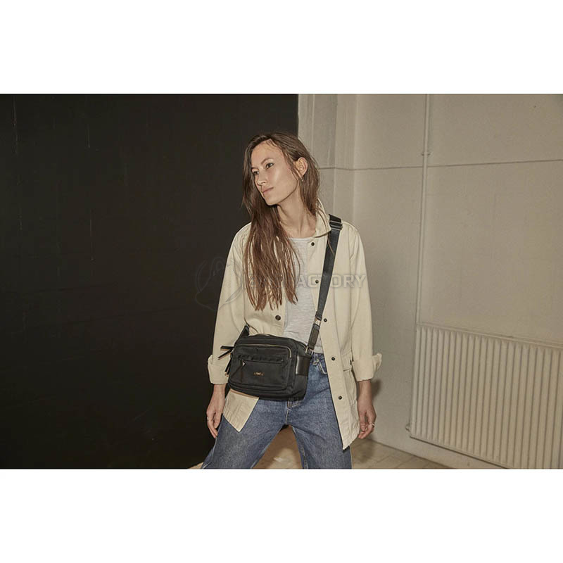 Жіноча сумка кросбоді CAT Urban Young 3.8L Чорний (84509-01)