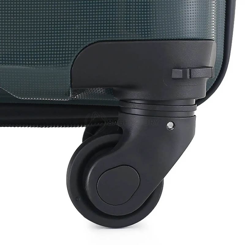 Валіза Semi Line 23