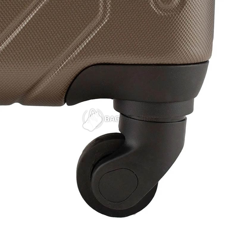 Валіза Semi Line 24