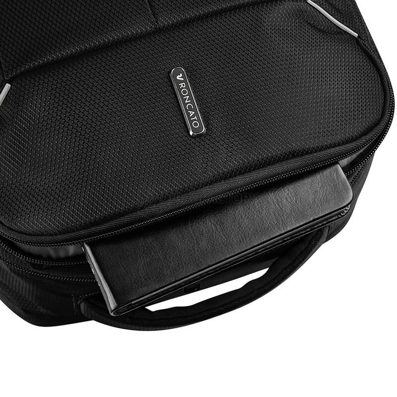 Міський рюкзак-ручна поклажа Roncato Ironik 2.0 29л Чорний (415326/01)