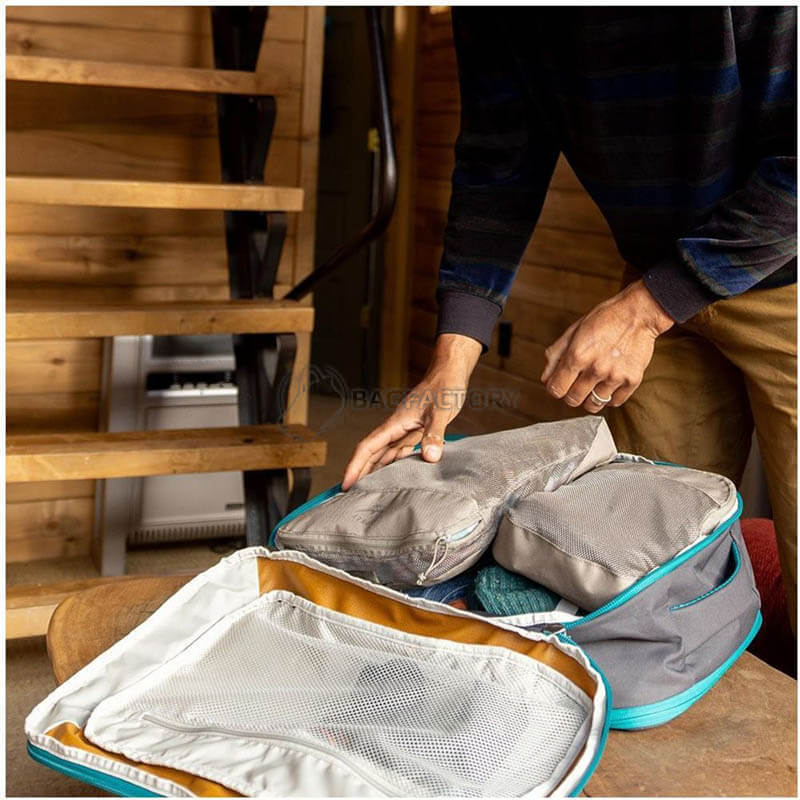 Міський рюкзак Osprey Daylite Carry-On Travel Pack 35 blue spikemoss/alkaline (009.3783)