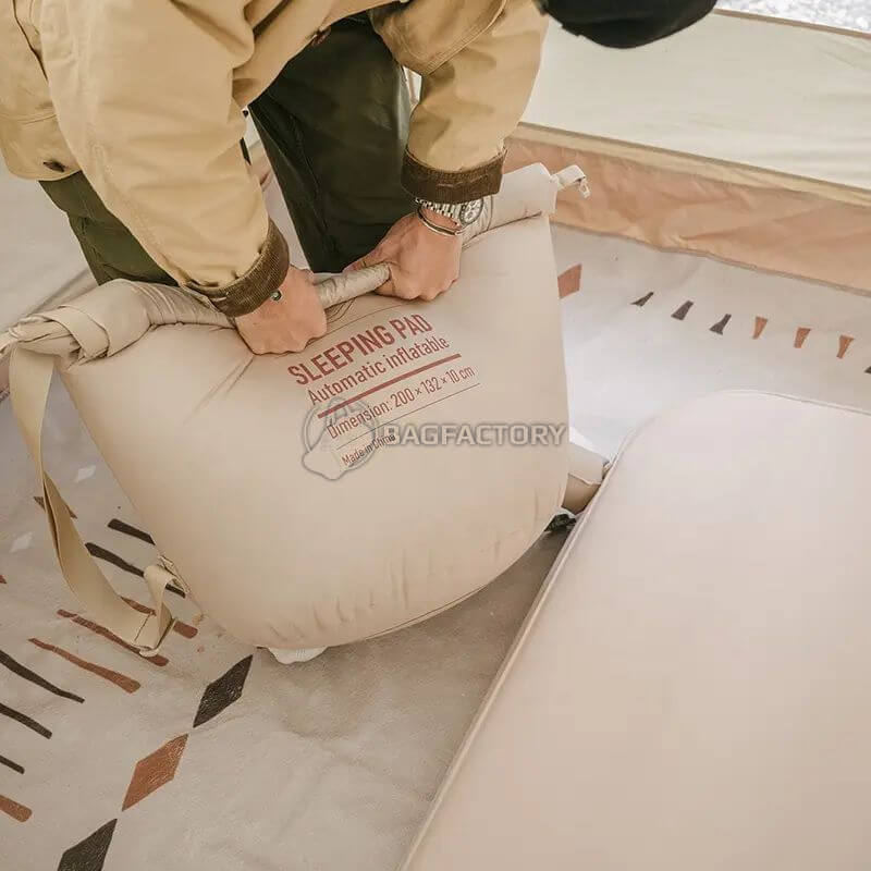 Туристичний килимок подвійний Naturehike NH19QD010 надувний теракотовий 200 см (6927595773970)