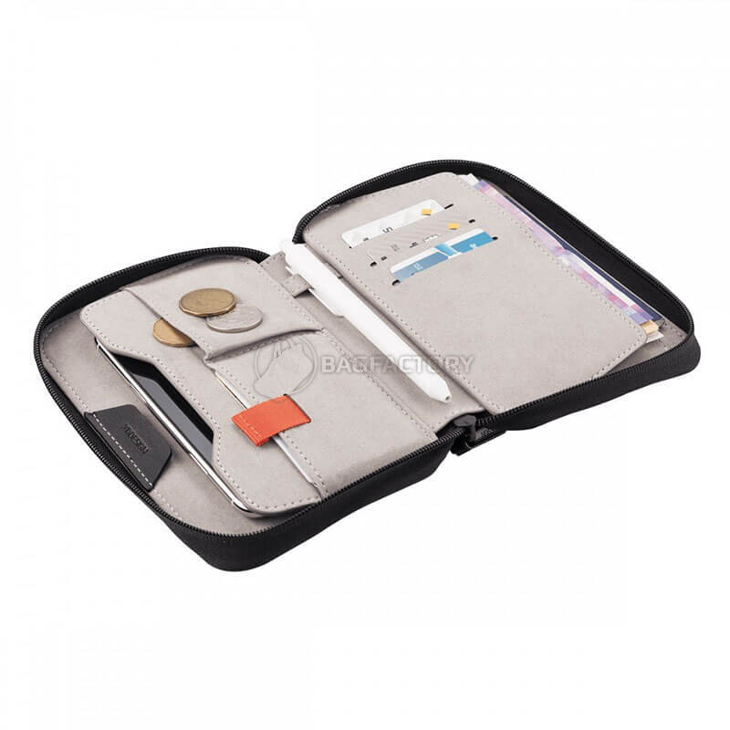 Органайзер-гаманець для подорожей XD Design Passport Holder чорний (P705.821)